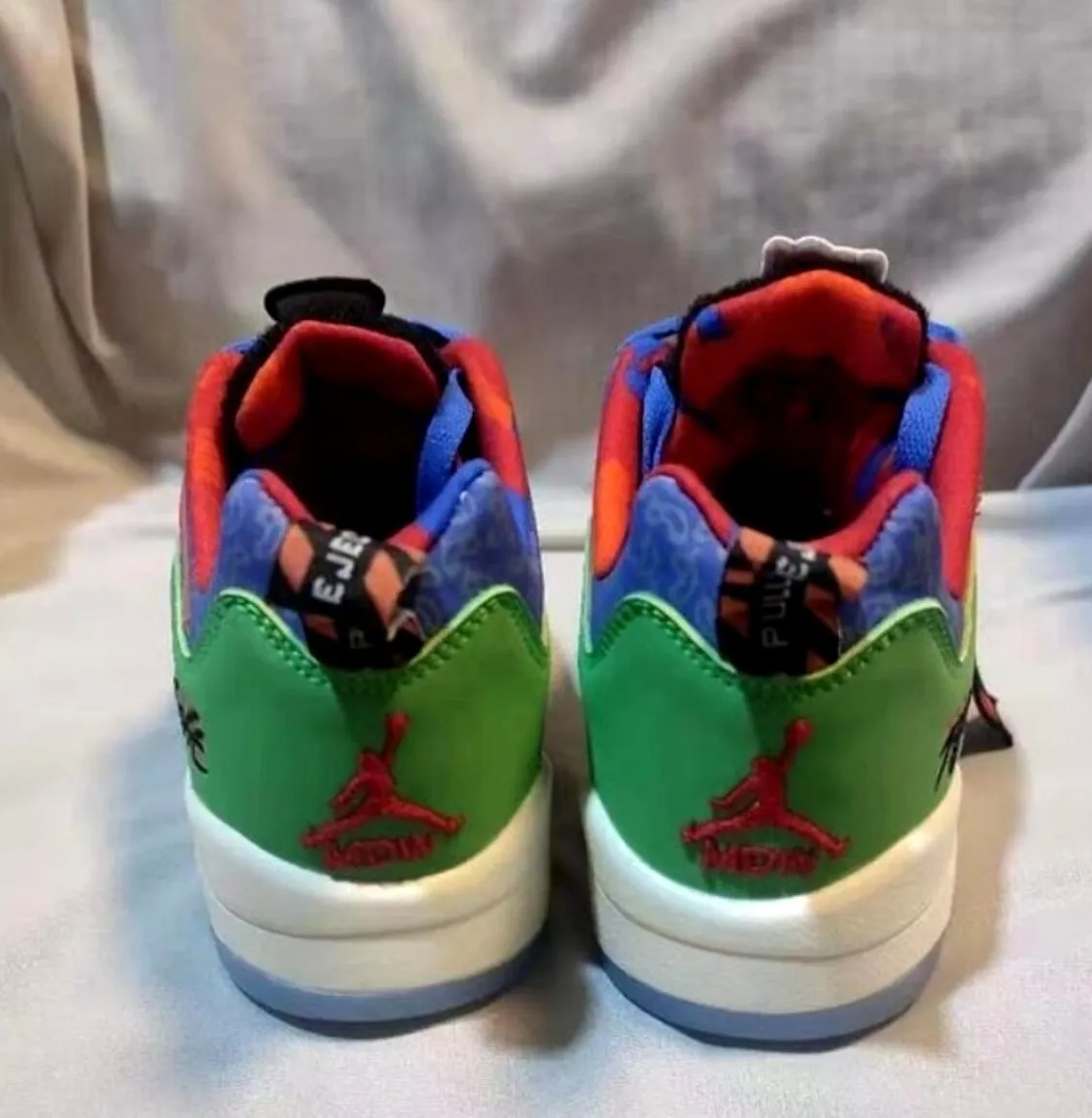 Baskets Air Jordan 5 Low  Doernbecher 