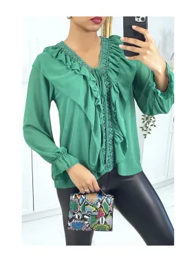 Blouse à volants et broderie verte