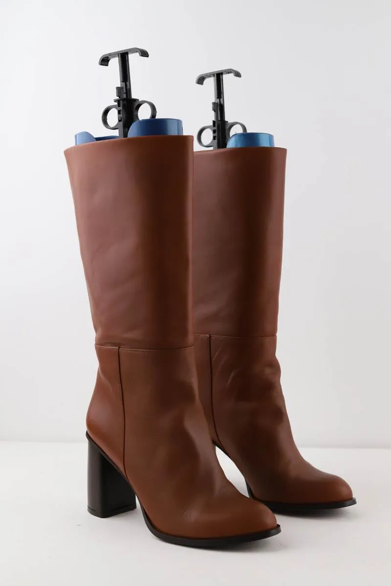 Bottes en cuir Manoush marron. Matière principale cuir. Taille 40.