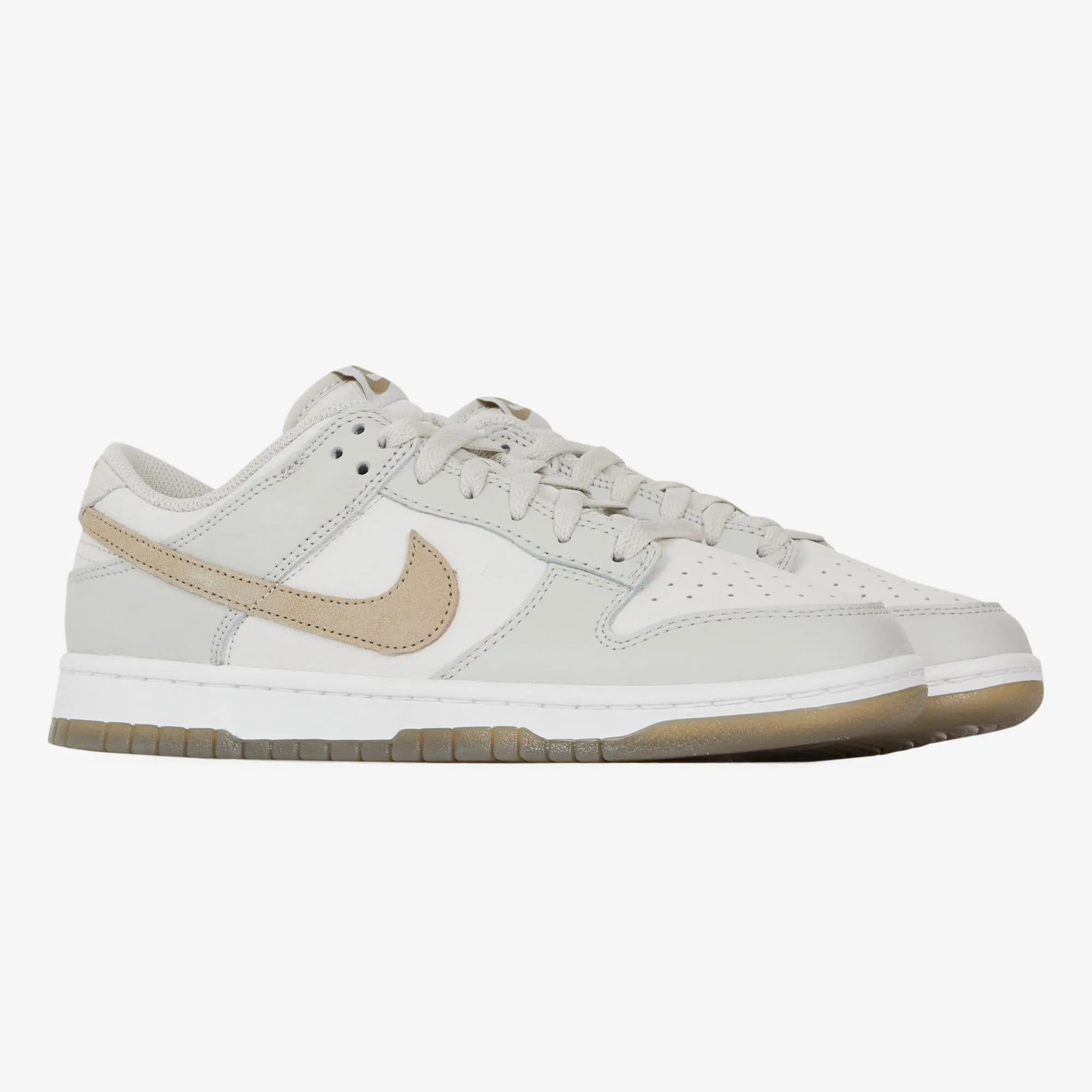 DUNK LOW PREMIUM