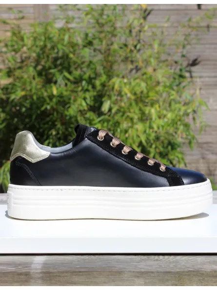 Sneakers en cuir détails pailletés NeroGiardini