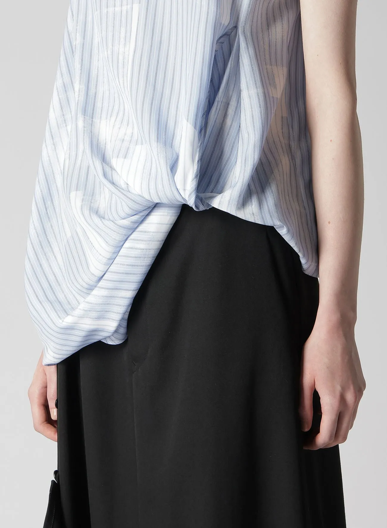 TYPEWRITER STRIPE FRONT DRAPE BLOUSE